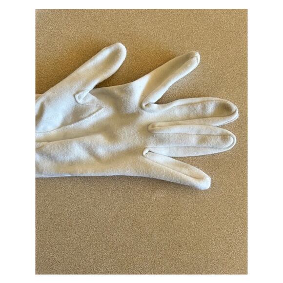 Vintage 1950s–60s White Opera Gloves with Pearl Buttons Size Small - Picture 5 of 8